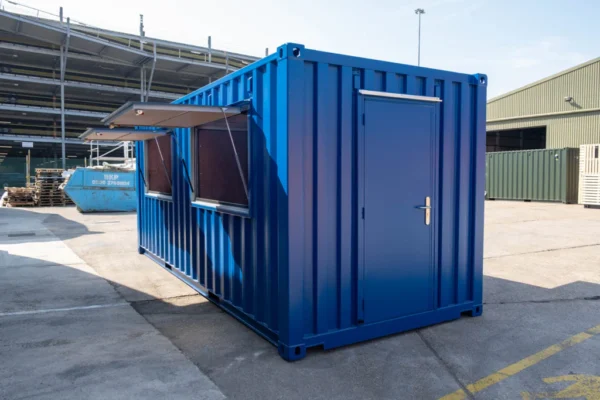 Contenedor maritímo de 20 pies con doble trampilla de servicio – Image 3